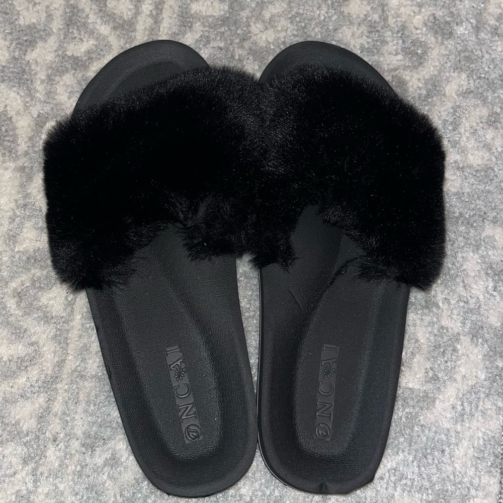 Fury Black Slides Women’s